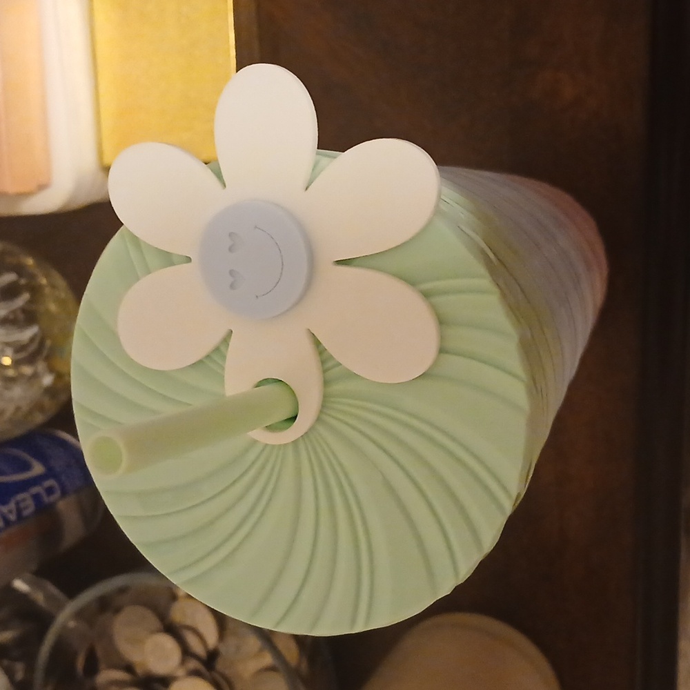 Flower Straw Topper with Smiley Face NWOT - Picture 3 of 3